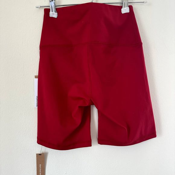NEW Reformation EcoMove High Rise 7" Bike Short in Lipstick Red - Picture 3 of 7